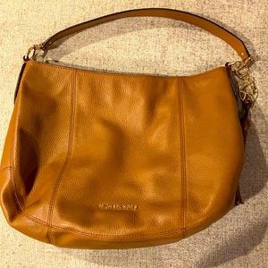 MICHAEL Michael Kors
Brooke Large Zip Leather Hobo